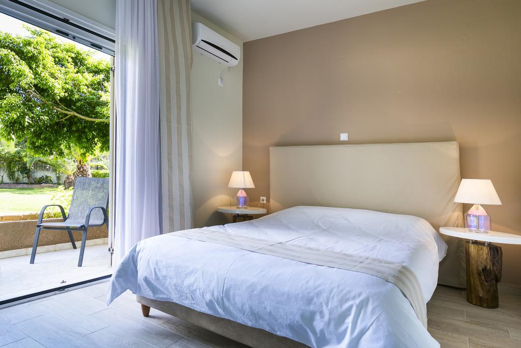 Olive Grove Studios & Apartments スヴォロナータ エクステリア 写真