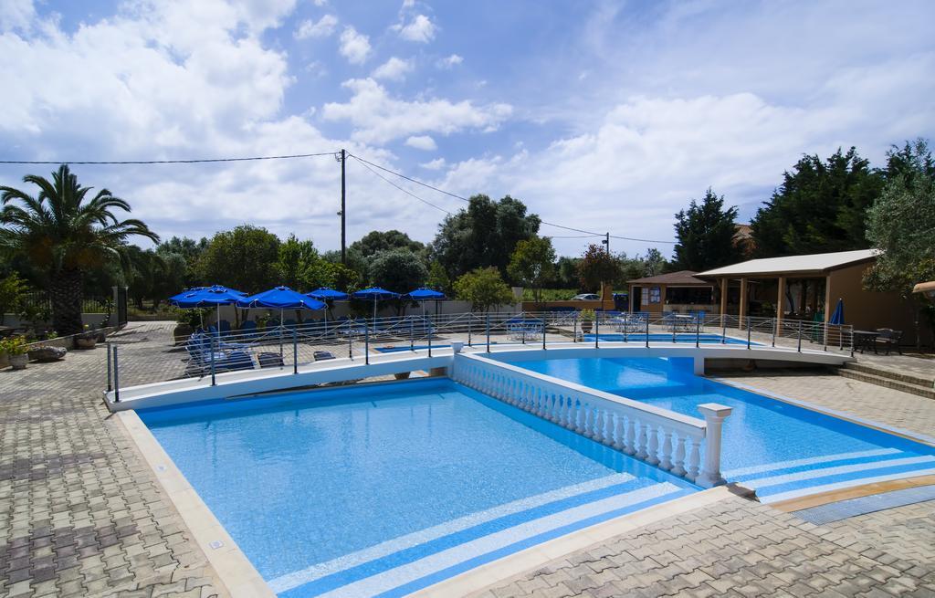 Olive Grove Studios & Apartments スヴォロナータ エクステリア 写真