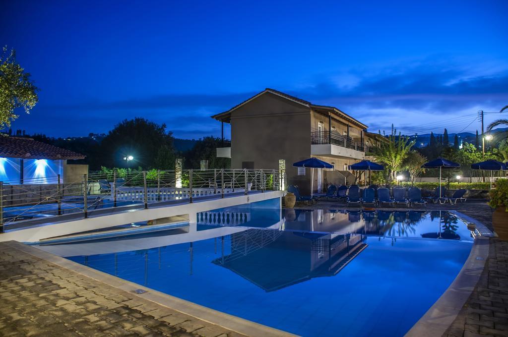 Olive Grove Studios & Apartments スヴォロナータ エクステリア 写真